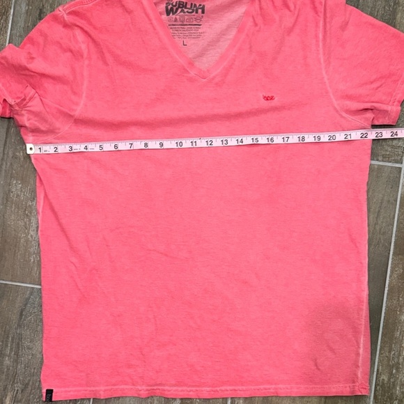 BOZ Peru Surfing Men's Pink V-Neck Short Sleeve Tee - Picture 6 of 7